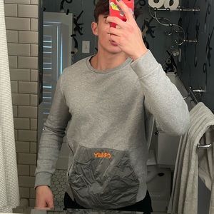 Oakley grey crew neck size small